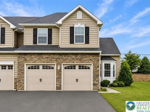 973 Spring White Dr, Breinigsville, PA 18031