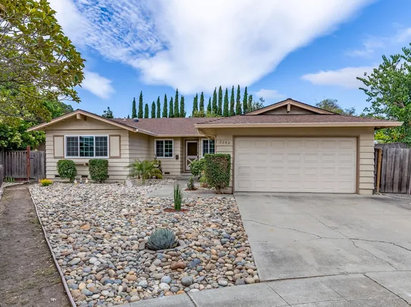 2242 Pyle Ct, Santa Clara, CA 95051