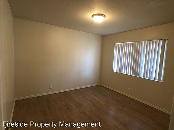 5th image of 640 Grand Fir Ave Unit 1