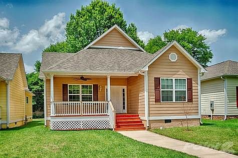 Wonderful home in Newson Fairview!