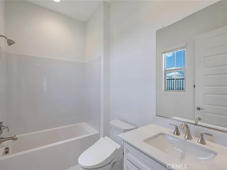 21204 Currant Ct — Photo 46