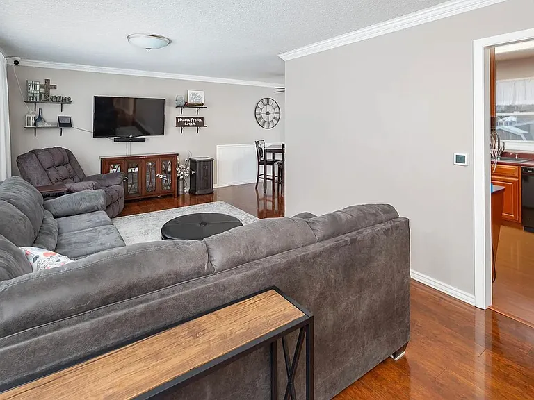 3117 Windsor Dr #0 — Photo 4