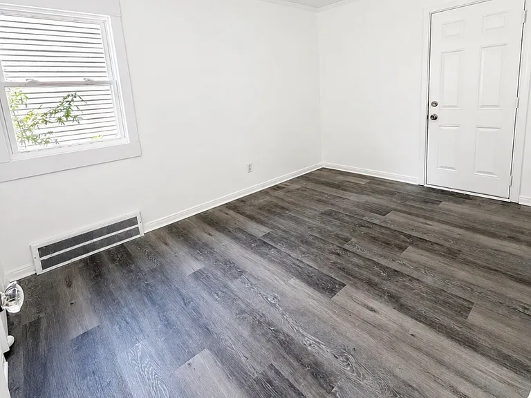 5298 Neff Ave — Photo 7