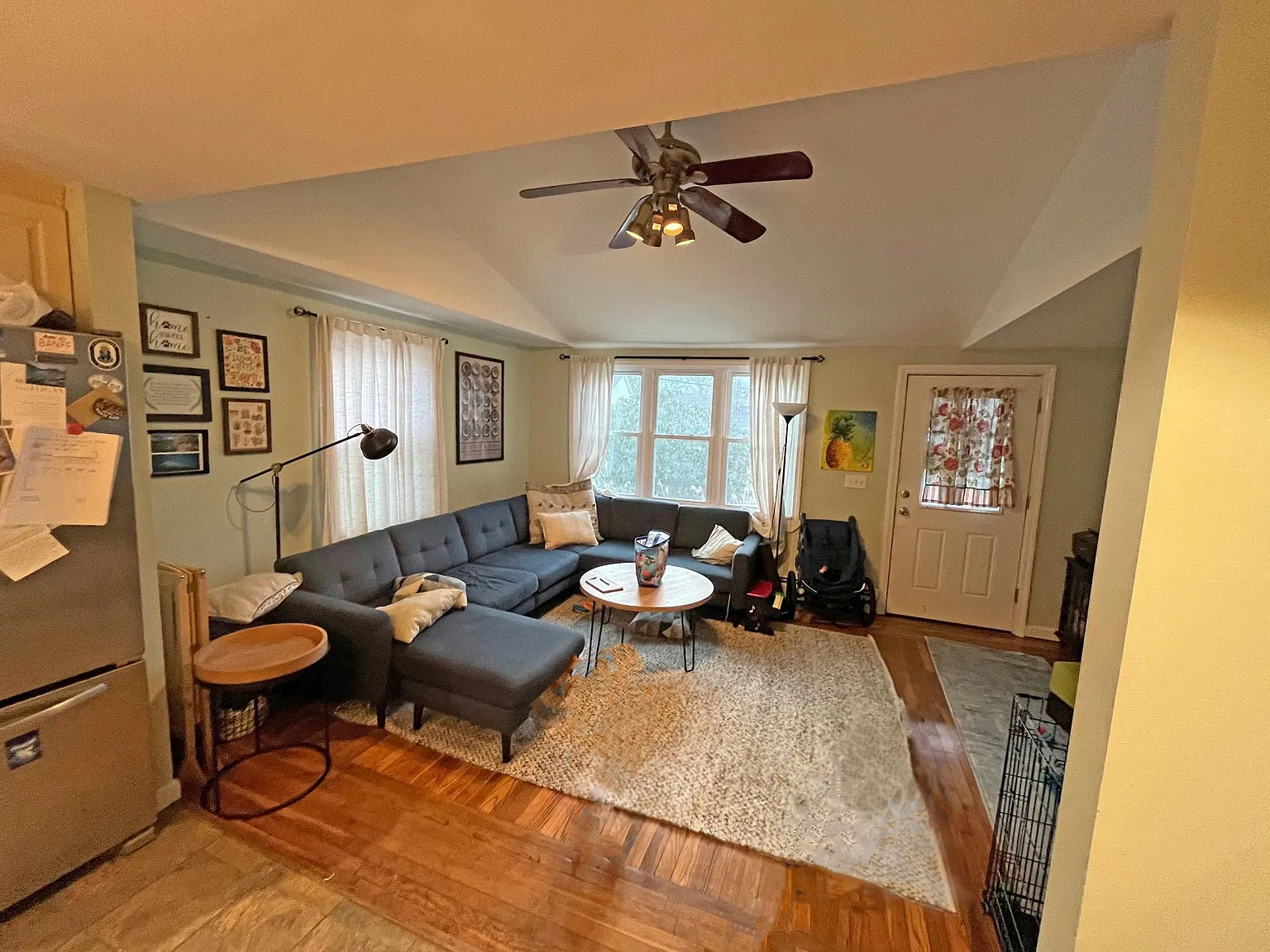 3 bed, 1217 sqft, $3,300 — Photo 4