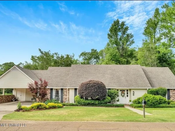 921 North St, McComb, MS 39648