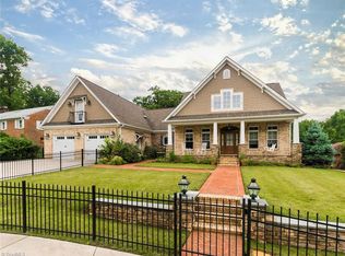 5907 Arcadia Dr, Greensboro, NC 27410