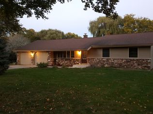 4648 Meadowlark St, Cottage Grove, WI 53527