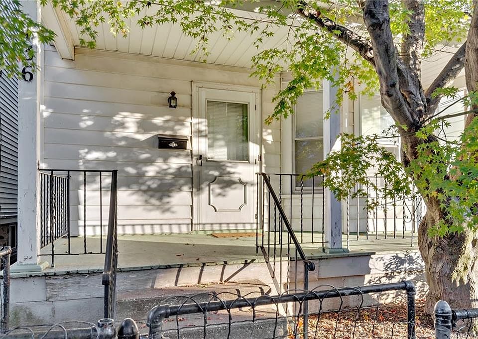 1st image of 136 Morningside Pl