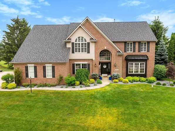 14609 Carrigan Ct, Granger, IN 46530