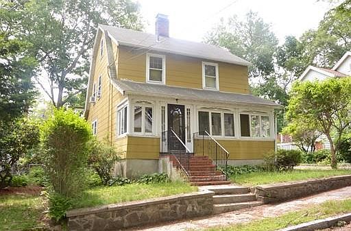 2nd image of 93 Sunset Rd
