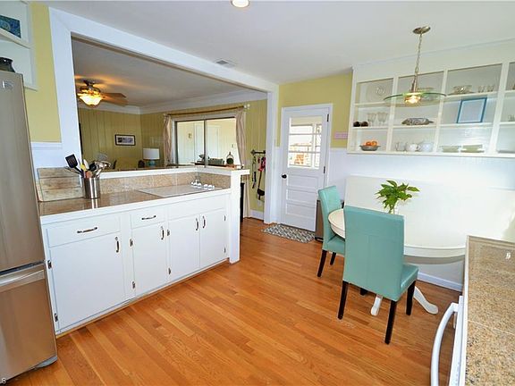 4th image of 2920 W Cornwallis Dr