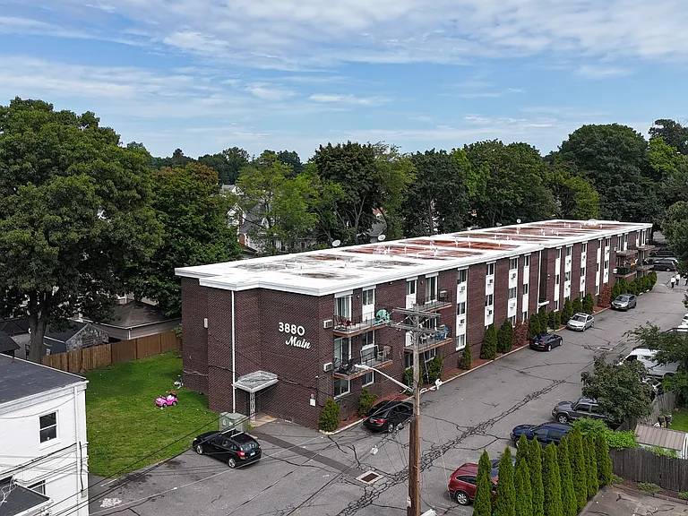 3880 Main St #33 — Photo 6