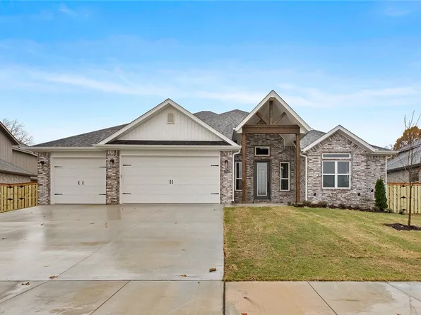 1761 Shepherd Blvd, Centerton, AR 72719