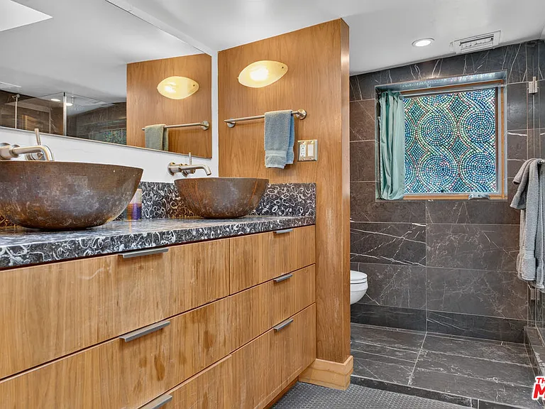 1738 Topanga Skyline Dr — Photo 53