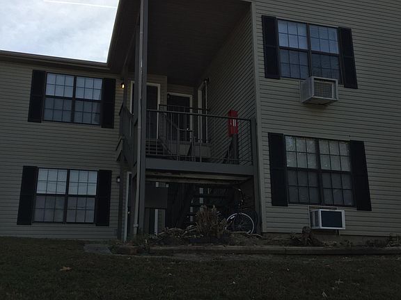 3rd image of 1065 N Lindell Ave