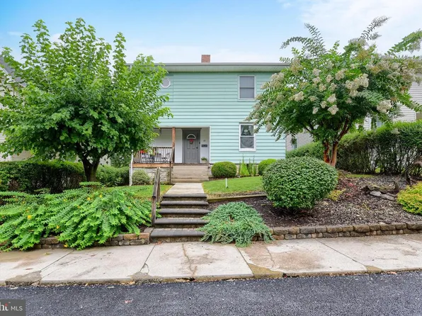 45 Trinidad Ave, Hershey, PA 17033