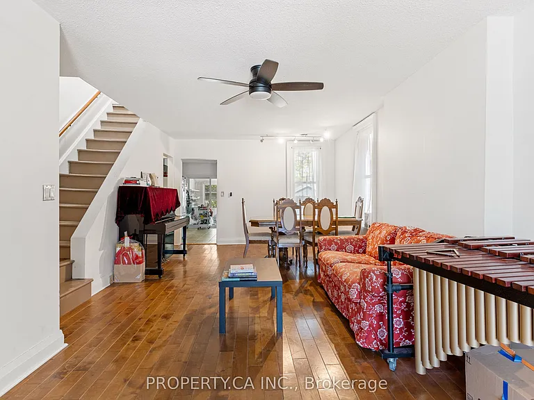 126 Stephenson Ave — Photo 5