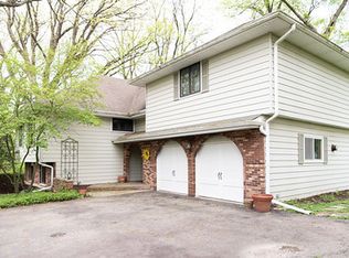 43W231 Smith Rd, Elburn, IL 60119