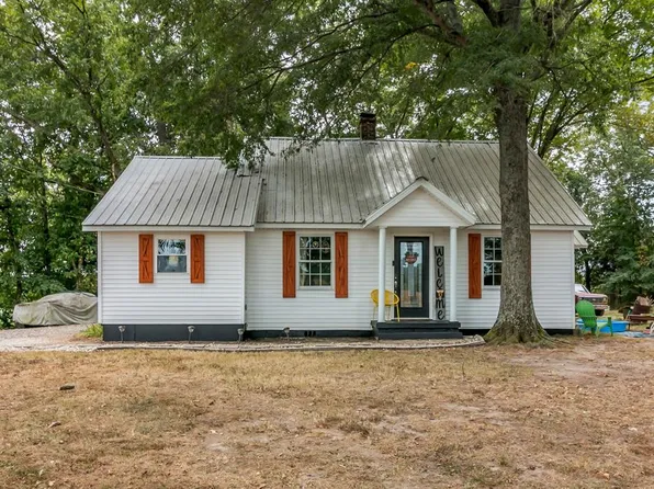 1750 Summers Rd, Dresden, TN 38225