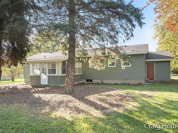5th image of 3849 Leonard St NW