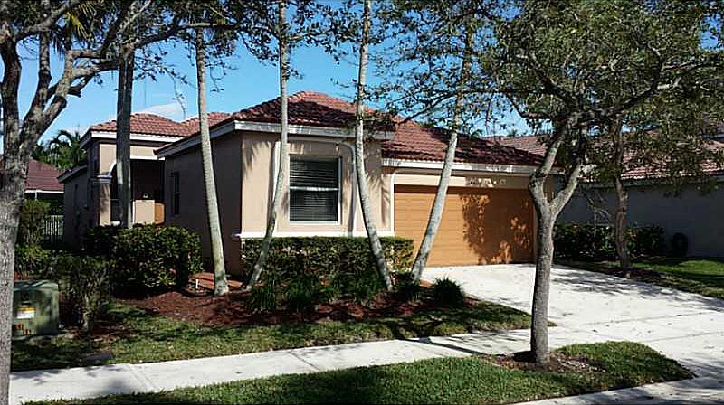 1st image of 1544 Winterberry Ln