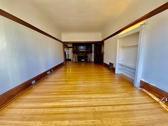 3rd image of 2647 Buchanan St APT 1