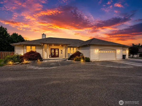 241 Jake Way, Sequim, WA 98382