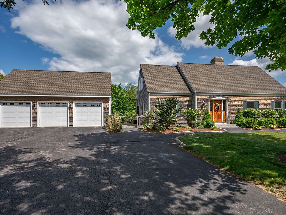 1st image of 105 Chestnut Hill Road