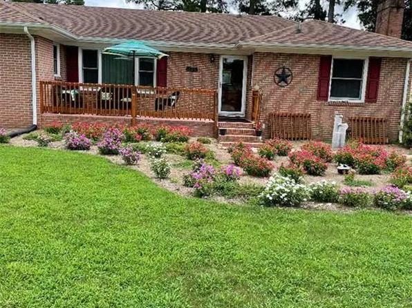 109 Brandon Ln, Franklin, VA 23851