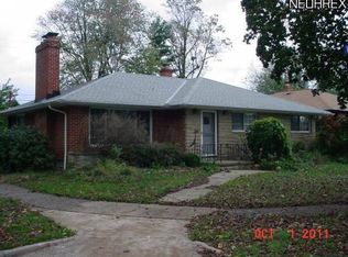 14326 Arlis Ave, Cleveland, OH 44111