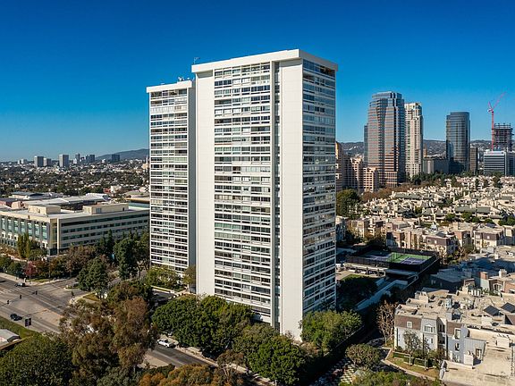 4th image of 2222 Avenue Of The Stars Unit 604