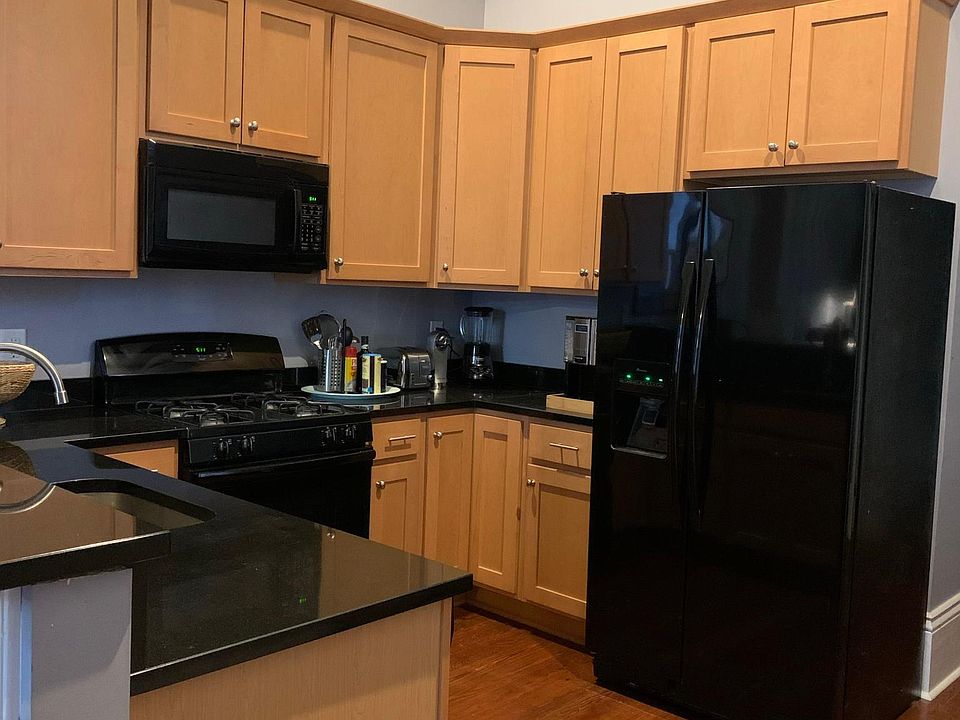 2nd image of 1113 Thalia St