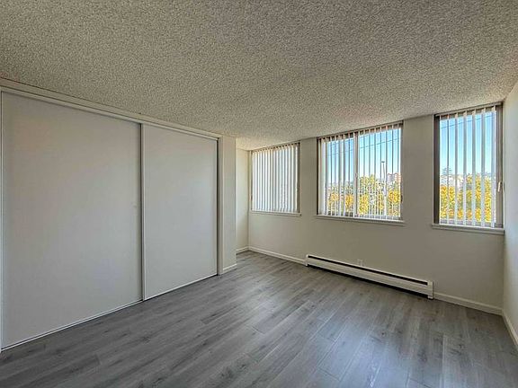 4th image of 1 Excelsior Ct APT 210