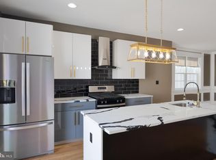 6311 N Park Ave, Philadelphia, PA 19141