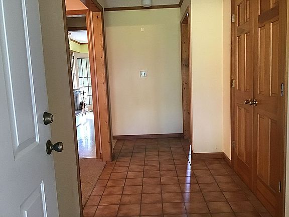 Foyer with coat closet