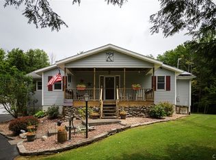 72 Baitsell Rd, Oswego, NY 13126