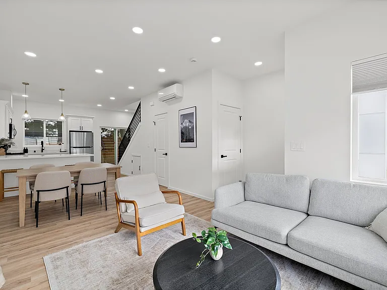 6204 46th Ave S #6204 — Photo 11