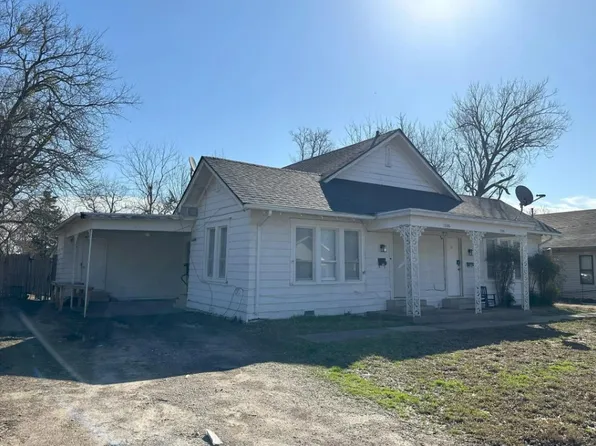 1208 Arp St, Commerce, TX 75428