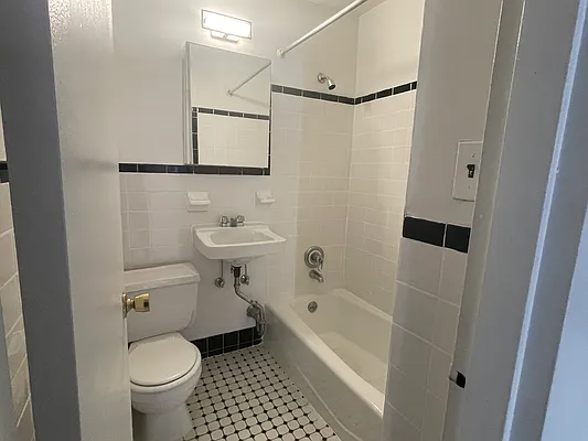 Rented by Compass | media 6