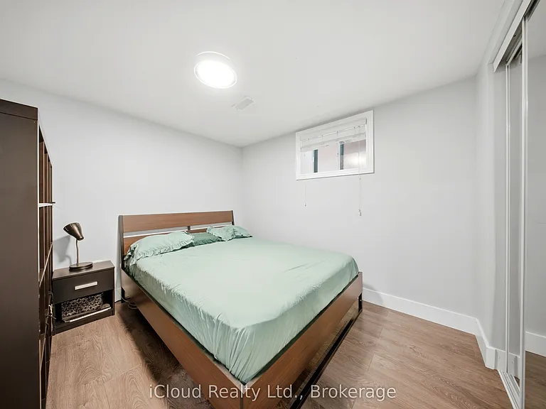 1226 Lansdowne Ave #BASEMENT — Photo 8