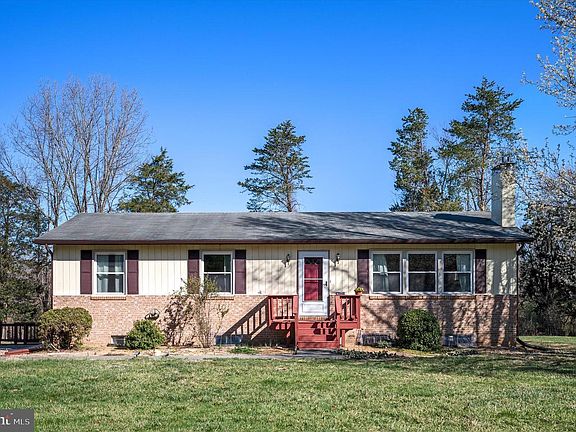 3rd image of 6521 Howellsville Rd