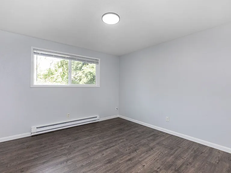 6118 Kenwood Dr — Photo 16