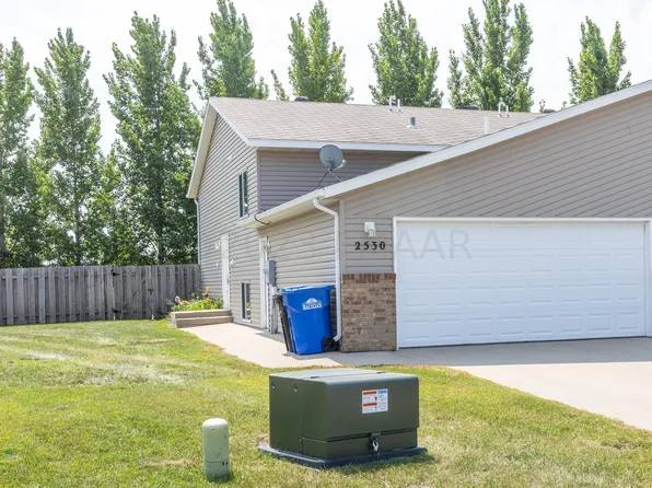 2530 Amber Valley Ct S, Fargo, ND 58104
