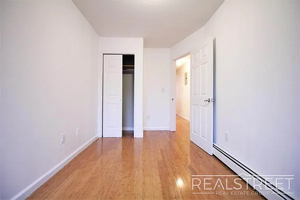 Rented by Real Street Inc | media 8