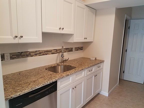 4th image of 4505 Whispering Hills Dr