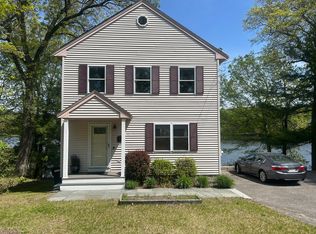 10 Oak Grove St, Ayer, MA 01432