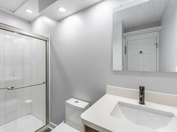 2nd image of 1634 N Milwaukee Ave APT 3F