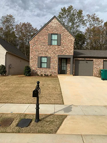 1092 Stonebrook Ln Photo 1