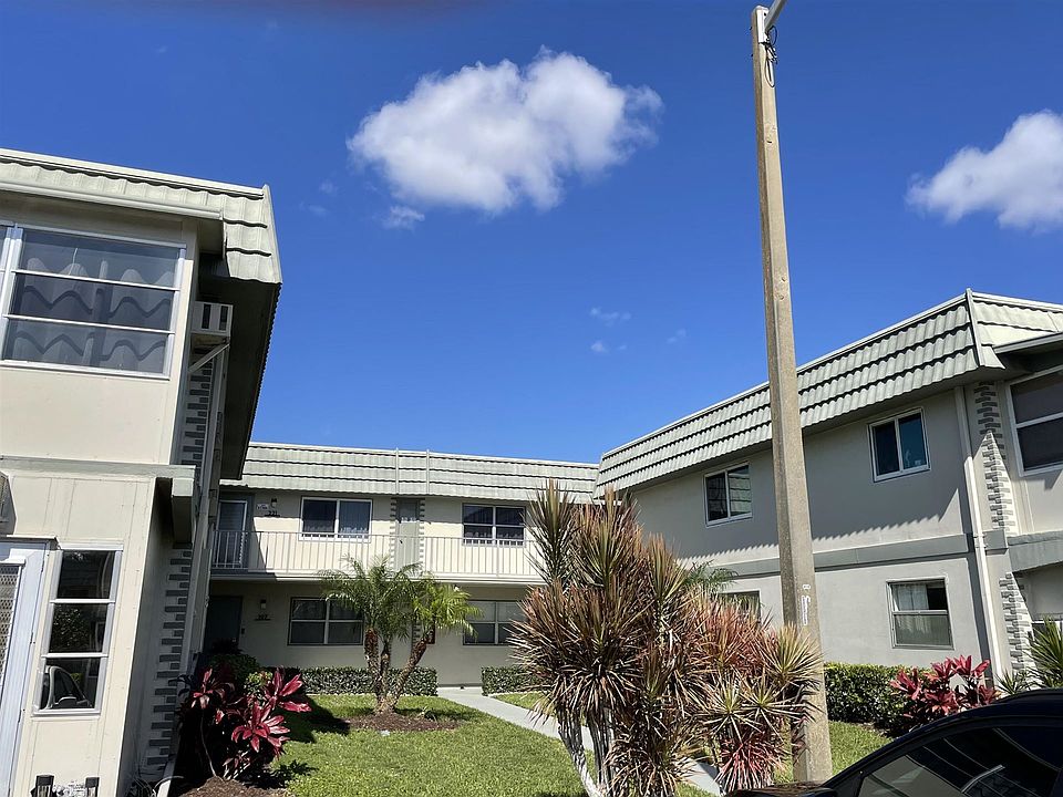 1st image of 220 Monaco E Unit E