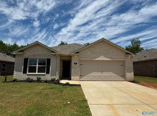 428 Jackson Point Cir, Huntsville, AL 35811